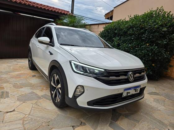 VOLKSWAGEN NIVUS 1.0 200 TSI TOTAL FLEX HIGHLINE AUTOMÁTICO VOLKSWAGEN NIVUS 1.0 200 TSI TOTAL FLEX HIGHLINE AUTOMÁTICO
